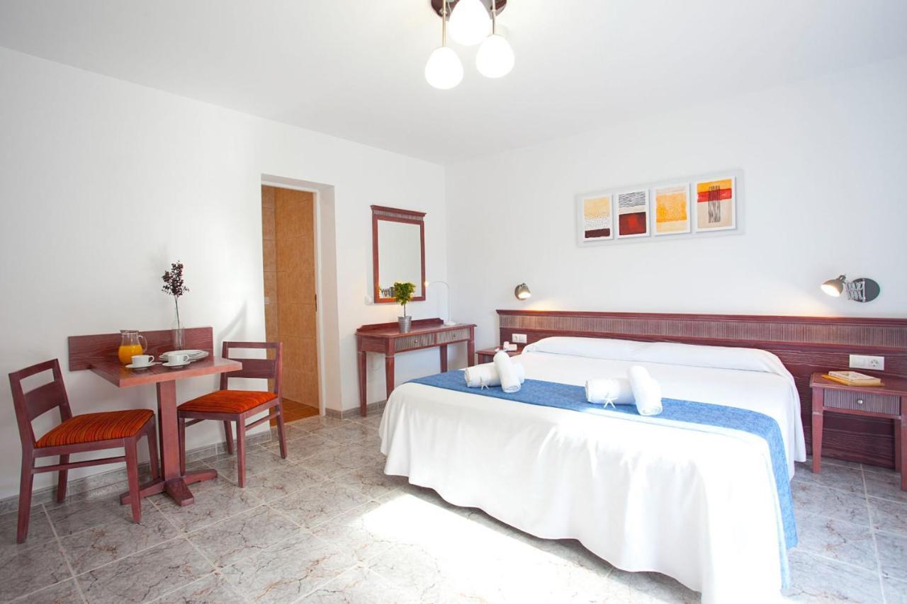 Apartamentos Cala Murada Tennis Exteriér fotografie